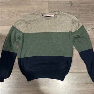 Tommy Hilfiger Men's Green and Navy Sweater